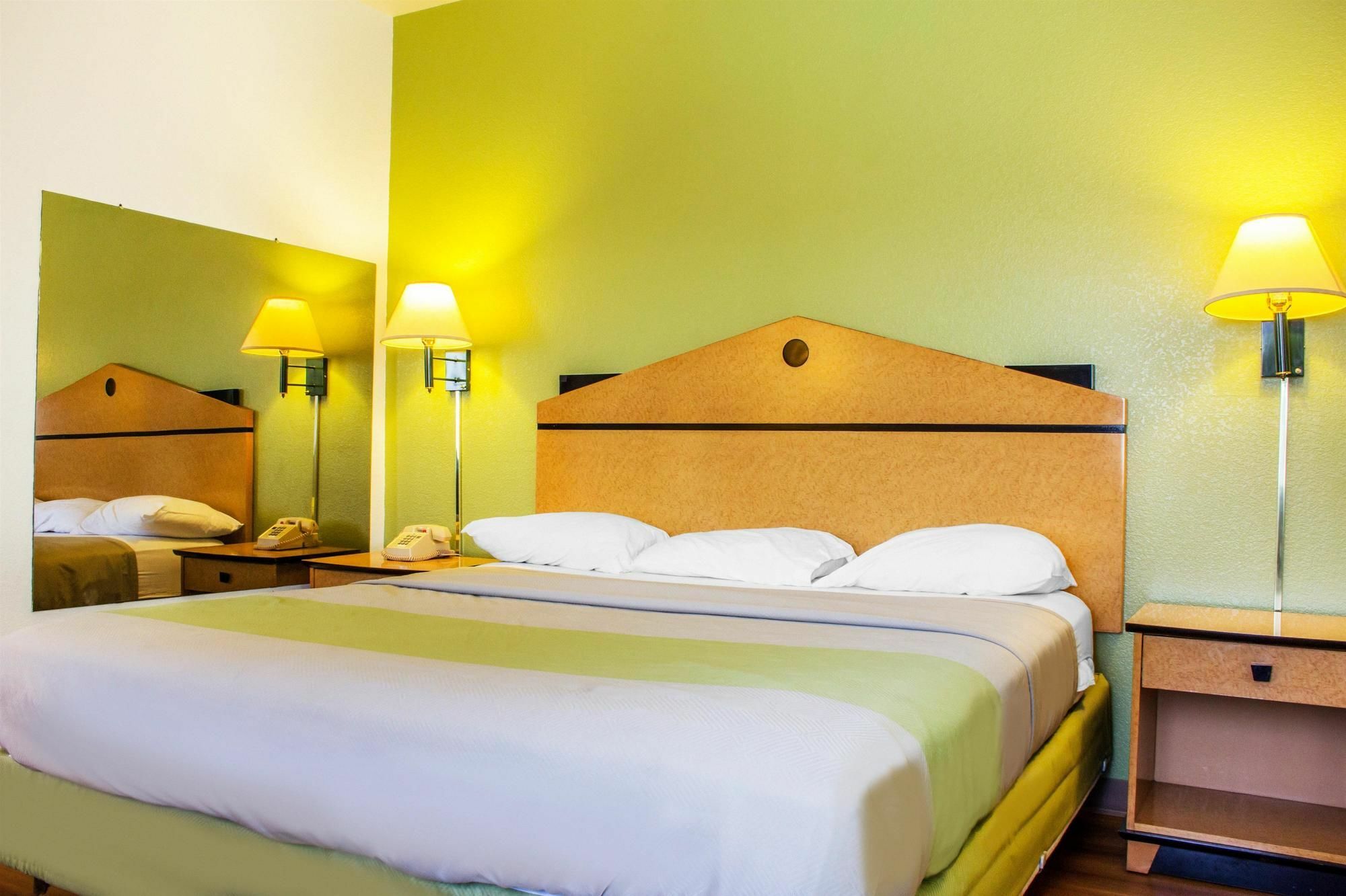 Apache Inn Темпе Екстериор снимка