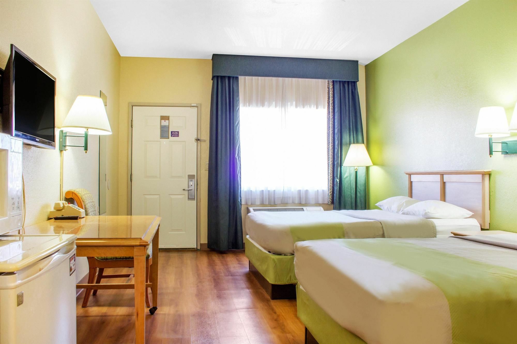 Apache Inn Темпе Екстериор снимка